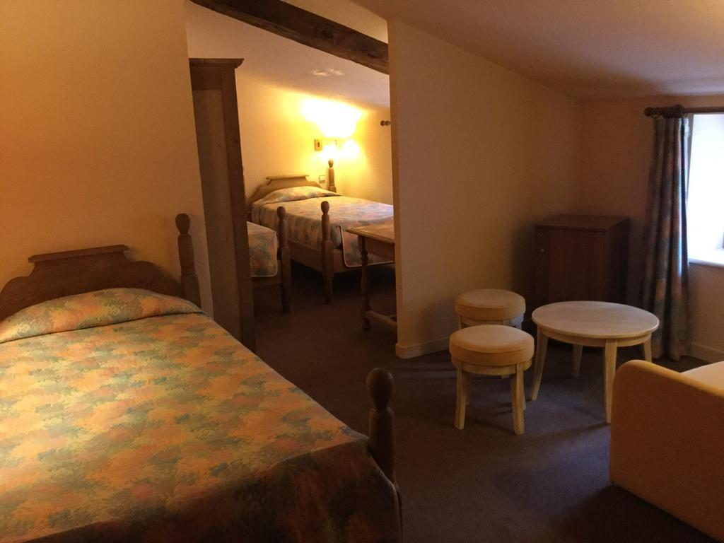 La Fleur De Lys Hotel Cormatin Ngoại thất bức ảnh